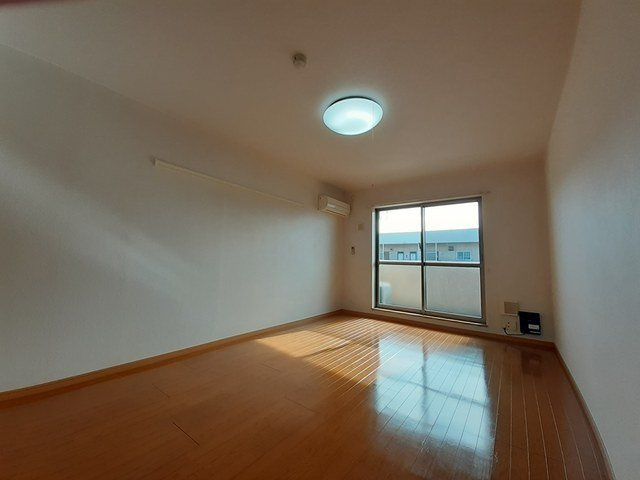 エターナル南与野の内装|内装は落ち着いています