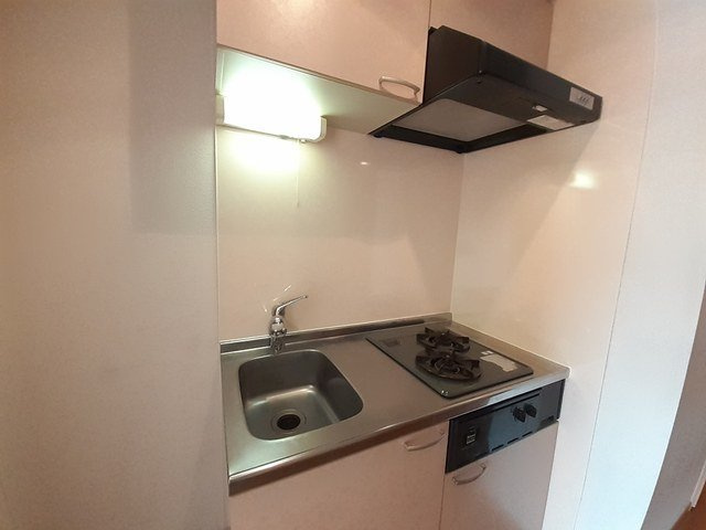 エターナル南与野のキッチン|コンパクトなキッチンで掃除もラクラク