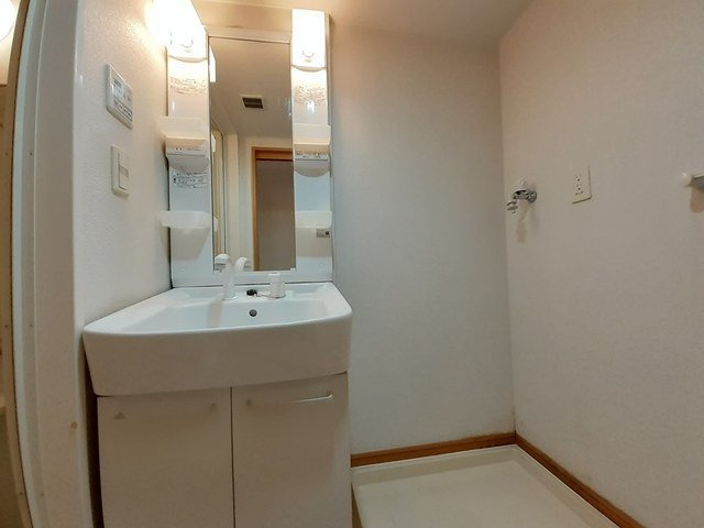 エターナル南与野の洗面所|使いやすい洗面所です