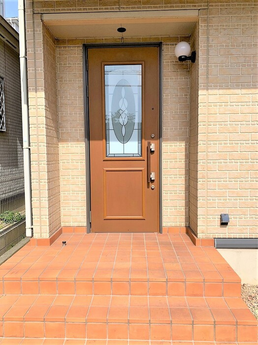 上田戸建借家のエントランス