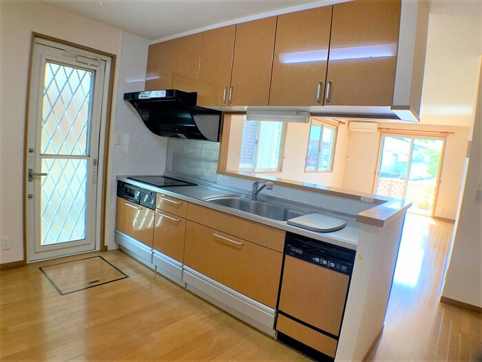 上田戸建借家のキッチン