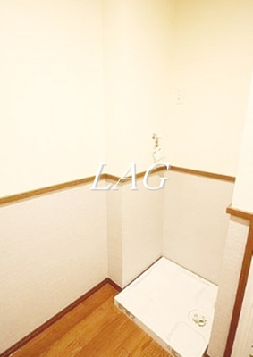 【設備】 | Ｆｏｒｅｓｔ緑が丘 | 室内洗濯機置き場です。