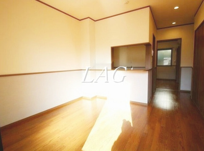 【居間・リビング】 | Ｆｏｒｅｓｔ緑が丘 | 洋室のお部屋です。