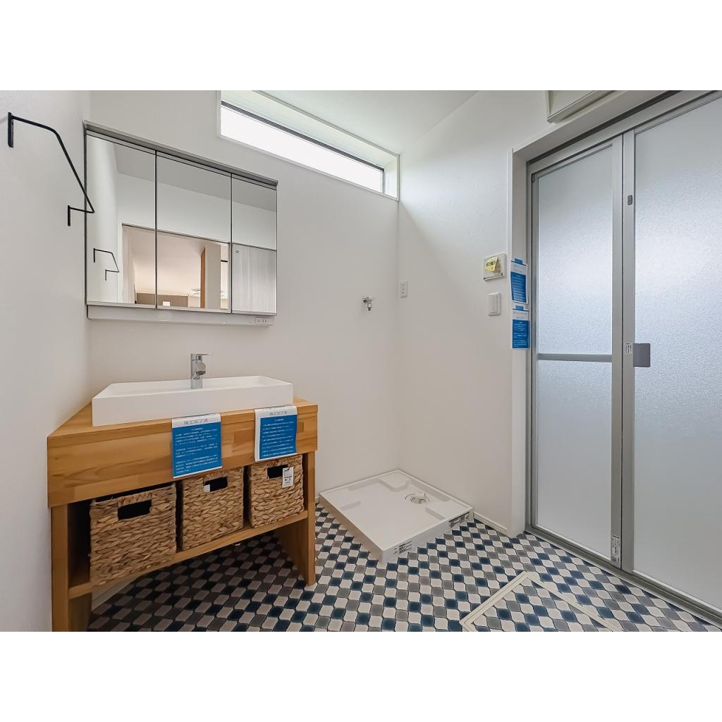 さいたま市岩槻区城南４丁目戸建の洗面所|洗面所