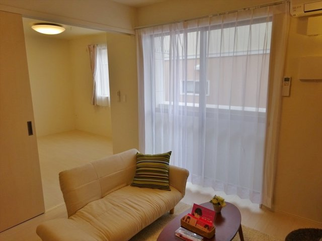 メゾン ラフィネＢ棟の居間・リビング