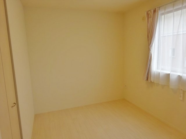 メゾン ラフィネＢ棟の寝室