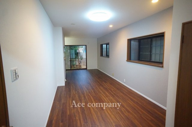 【居間・リビング】の画像