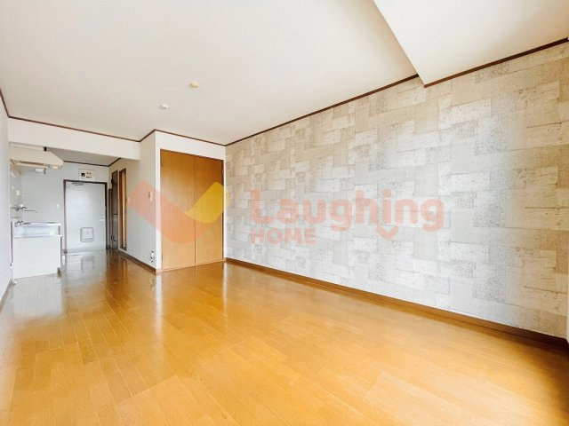 コーポラスKⅡの居間・リビング|こちらのリビングで趣味の時間をお楽しみください