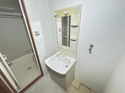 【洗面所】 | メゾンセレニティー | 洗髪洗面化粧台