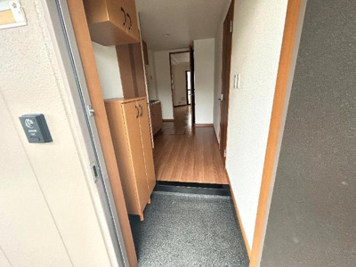 【玄関】 | メゾンセレニティー | 玄関