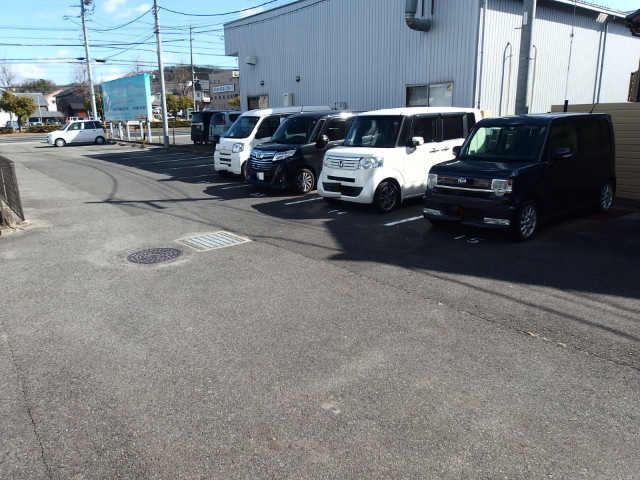 マンションＩＳＩＨＡＲＡの駐車場