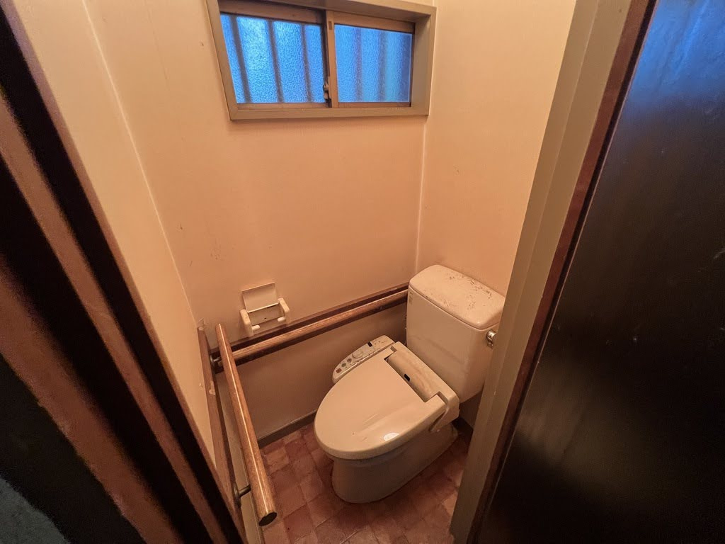 埼玉県加須市大越　中古戸建のトイレ|２階のトイレです