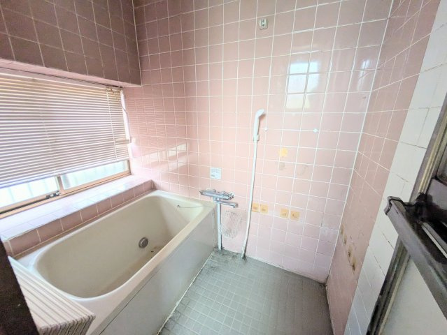 飯能市小瀬戸　一戸建の浴室