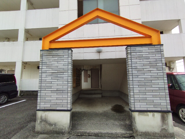 コーポカワチＢのエントランス