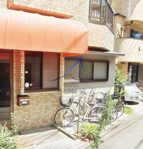 岩崎マンションのエントランス|エントランスです。