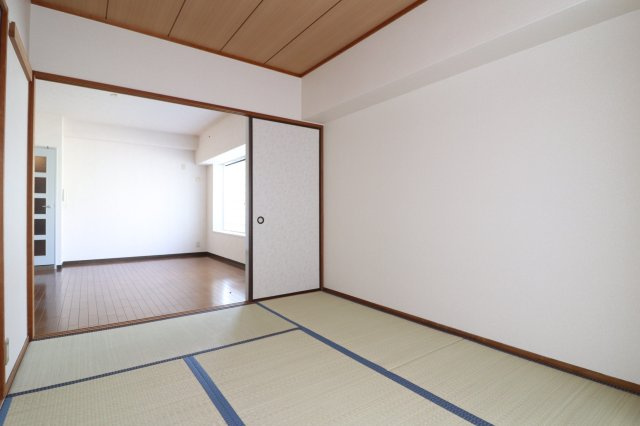 ロイヤルファームの内装