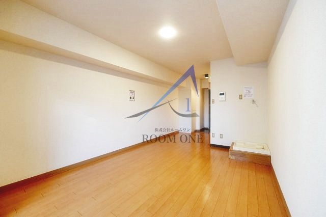 ウィン池袋の居間・リビング|洋室のお部屋です。