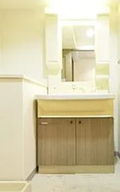 【独立洗面台】 | カスタリア新宿七丁目 | 独立洗面台、朝の身支度には欠かせません