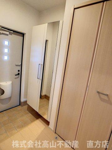 ハッピースマイルビラⅡの玄関