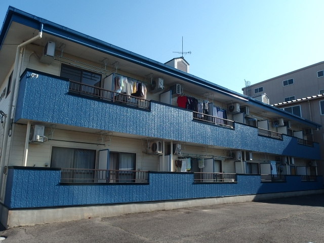サンハイツ下池の外観