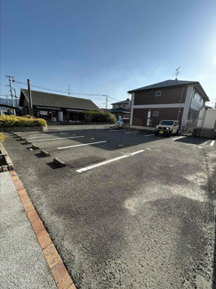 【駐車場】 | メゾンセレナ | 【メゾンセレナ】駐車場