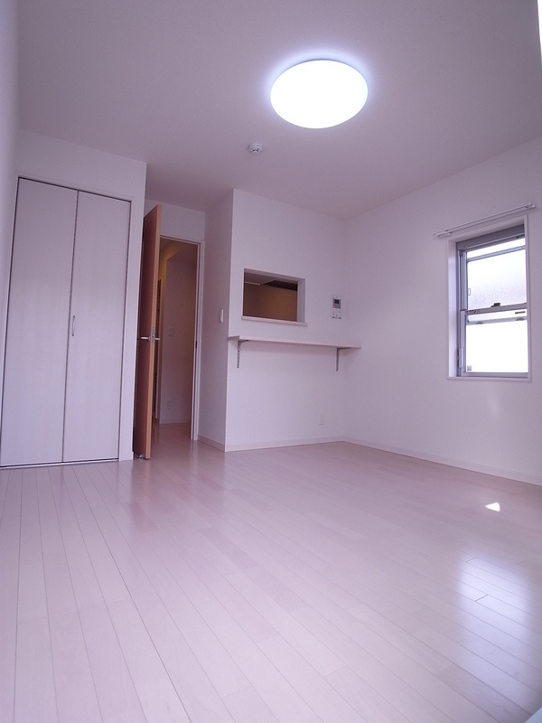 リブリ・プランドール幕張の洋室