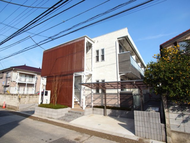 リブリ・プランドール幕張のエントランス|ゆとりのあるエントランスです