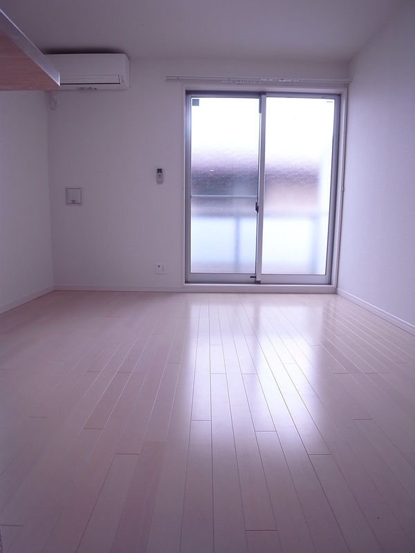 リブリ・プランドール幕張の内装|明るい室内です