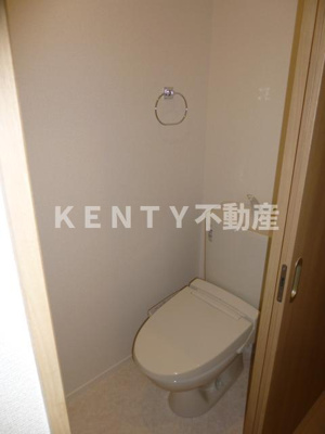 【トイレ】 | ＴＫＢａｓｅ　ティーケーベース | 落ち着いた色調のトイレです