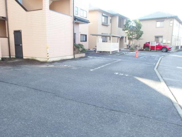 ルモンエストの駐車場