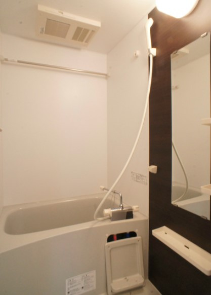 リブリ・フェリスの浴室|別部屋参照