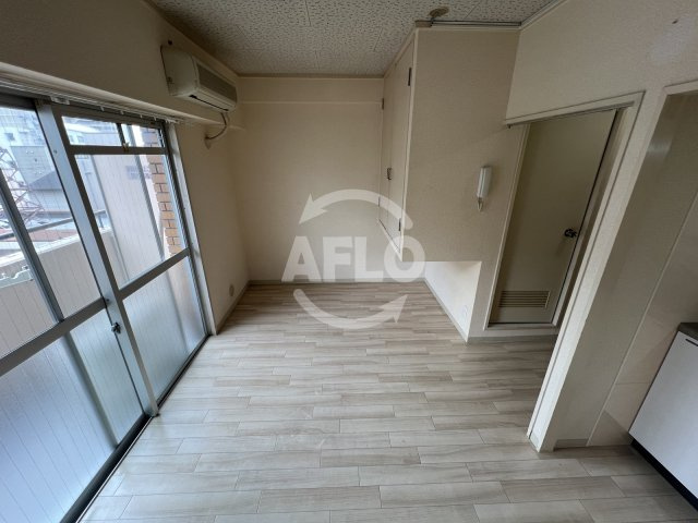 本庄アーバンハウスの居間・リビング|本庄アーバンハウス　洋室