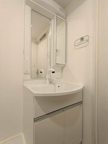 エルファーロ大塚Ⅳの洗面所