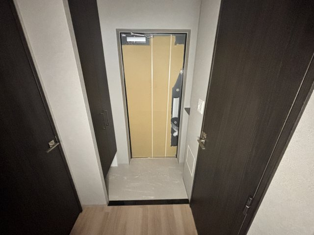 SDグランツ三宮イーストフロントの玄関