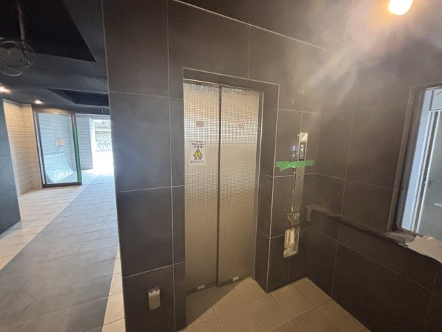 SDグランツ三宮イーストフロントのエントランス