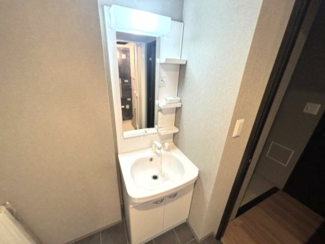 SDグランツ三宮イーストフロントの洗面所