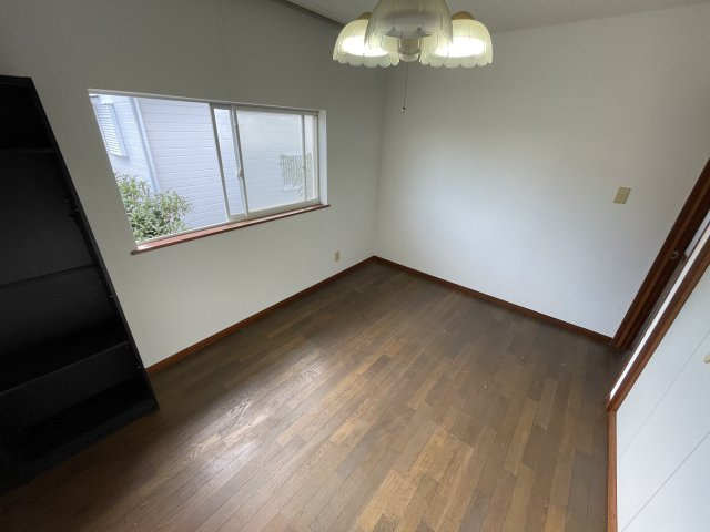 大網白里市柳橋1065中古戸建ての洋室