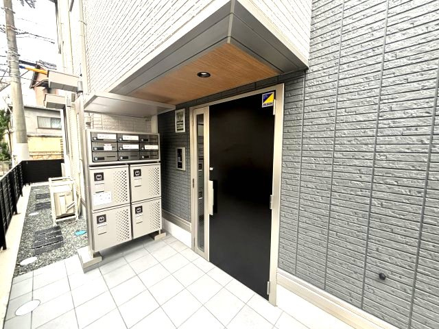 Euphoria籠池通のエントランス