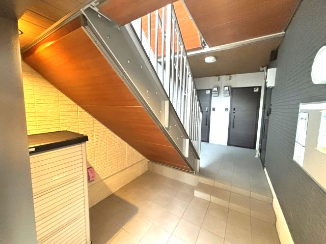 Euphoria籠池通のロビー