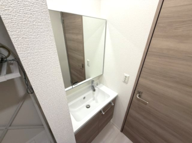 Euphoria籠池通の独立洗面台