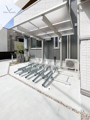 Euphoria籠池通の駐車場