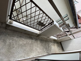 【バルコニー】