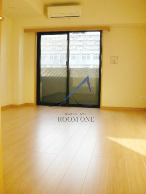 ルーブル錦糸町弐番館の居間・リビング|洋室のお部屋です。