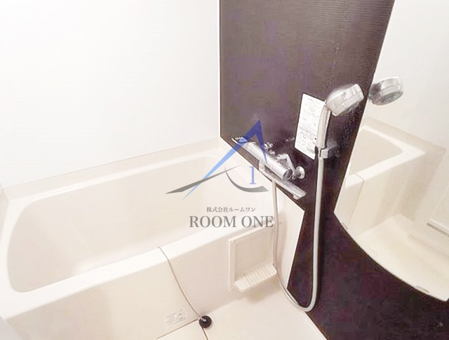 ルーブル錦糸町弐番館の浴室|お風呂です。