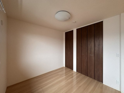 【洋室】 | グレイススクエア