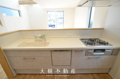 【キッチン】 | 綾瀬市深谷上5丁目 新築戸建て 全3棟【仲介手数料無料】