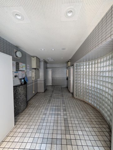 アルファ春日町のエントランス|◆エントランスの様子です。