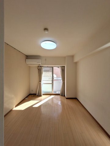 アルファ春日町 4階の洋室|◆居室部分は7.0帖です。