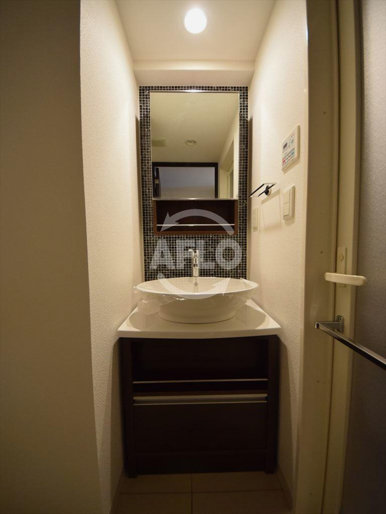 レジュールアッシュ難波リュクスの独立洗面台|レジュールアッシュ難波リュクス　独立洗面台