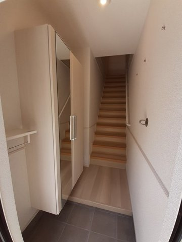 ニューライズ　外神の玄関|シンプルで使いやすい玄関です